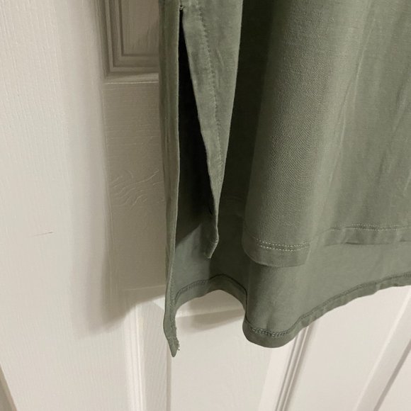 Lk New~.Rae Mode Basic Long Sleeve Top with Pocket ~Sm - Picture 7 of 10